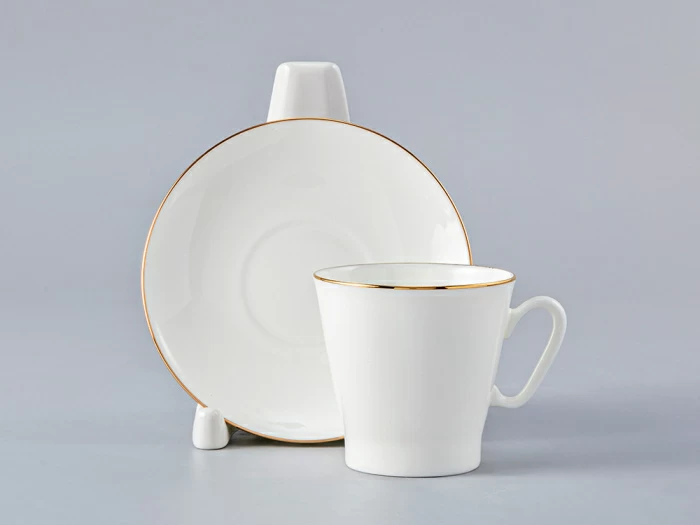 Чашка с блюдцем кофейная 80 мл.,  форма Черный кофе, рисунок Золотой кантик арт. 81.14441.00.1, 