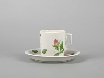 Сервиз чайный форма Гербовая рисунок Розариум 6 персон 14 предметов арт. 81.32001.00.1