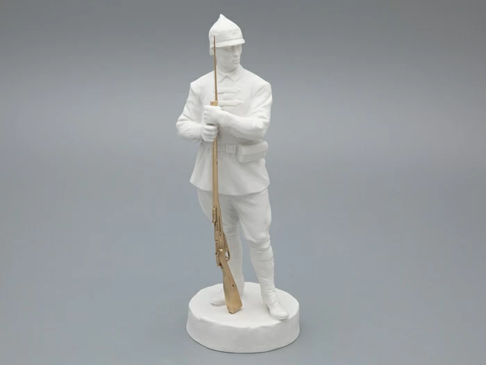 Скульптура Красноармеец Белый, в подарочной упаковке, рисунок Белый бисквит, арт 81.33427.00.1, 