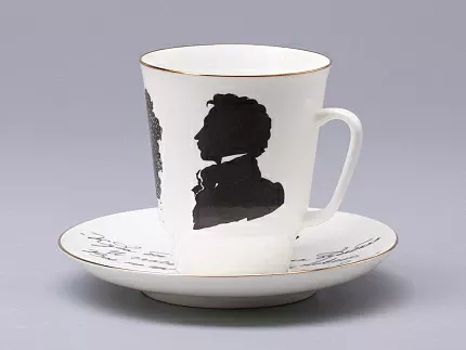 Чашка с блюдцем 165 мл форма Майская рисунок Русские писатели Пушкин, арт. 81.31157.00.1