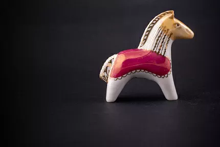 Скульптура на форме Лошадь, Клубничный абрикос, арт 62.21208.00.1
