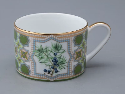 Чашка с блюдцем 250 мл в подарочной упаковке форма Соло рисунок Можжевельник ароматный, арт. 81.33953.00.1 Чашка с блюдцем 250 мл в подарочной упаковке форма Соло рисунок Можжевельник ароматный, арт. 81.33953.00.1