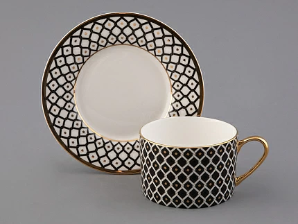 Сервиз чайный форма Идиллия рисунок Неро 1, на 4 персоны 10 предметов, арт. 81.32140.00.1 Сервиз чайный форма Идиллия рисунок Неро 1, на 4 персоны 10 предметов, арт. 81.32140.00.1