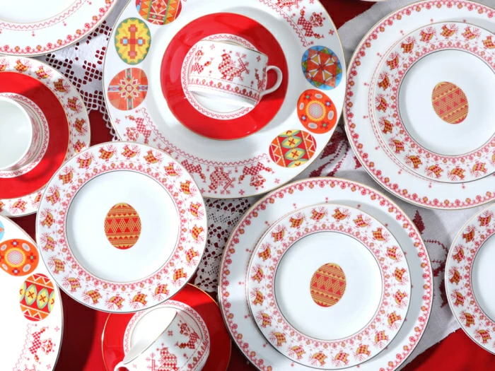 Чашка с блюдцем 250 мл форма Премиум, рисунок Петушки-гребешки, арт 81.33559.00.1, 