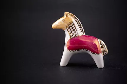 Скульптура на форме Лошадь, Клубничный абрикос, арт 62.21208.00.1