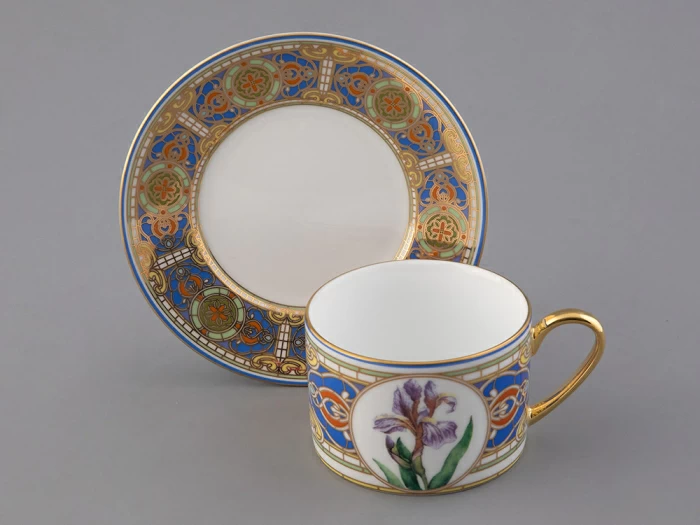 Чашка с блюдцем 250 мл в подарочной упаковке форма Соло, рисунок Нежный Ирис, арт. 81.32657.00.1,  Чашка с блюдцем 250 мл в подарочной упаковке форма Соло, рисунок Нежный Ирис, арт. 81.32657.00.1,