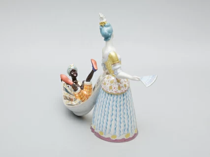 Скульптура Дама с арапчонком Петровская Ассамблея арт. 82.51222.00.1,  Скульптура Дама с арапчонком Петровская Ассамблея арт. 82.51222.00.1,