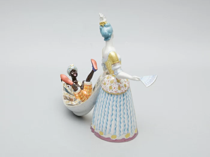 Скульптура Дама с арапчонком Петровская Ассамблея арт. 82.51222.00.1,  Скульптура Дама с арапчонком Петровская Ассамблея арт. 82.51222.00.1,