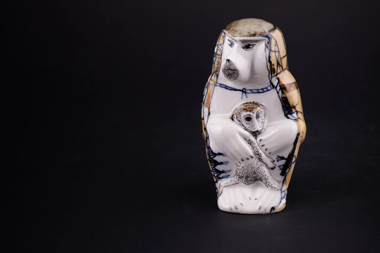 Скульптура Павиан с детенышем, рисунок Счастья в Новом году, арт 40.00979.00.1, 