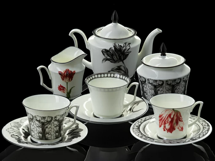 Тарелка плоская 220 мм форма Юлиана рисунок Сысоев. Волшебный сад V арт. 80.44104.00.1, 