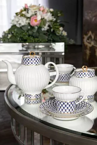 КОФЕЙНЫЕ, СТОЛОВЫЕ, ЧАЙНЫЕ СЕРВИЗЫ