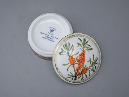 Туалетная коробочка в подарочной упаковке, форма Круглая, рисунок Облепиха сибирская, арт 81.33950.00.1 Туалетная коробочка в подарочной упаковке, форма Круглая, рисунок Облепиха сибирская, арт 81.33950.00.1