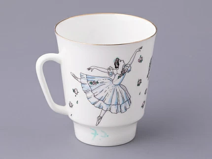 Трехпредметный комплект 165 мл форма Майская рисунок Балет Жизель, арт. 81.17154.00.1 Трехпредметный комплект 165 мл форма Майская рисунок Балет Жизель, арт. 81.17154.00.1