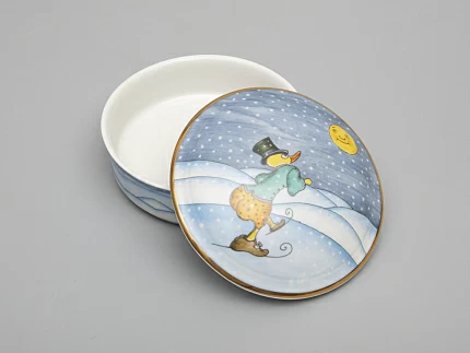 Туалетная коробочка форма Круглая рисунок Зима. Утенок арт. 81.31063.00.1 Туалетная коробочка форма Круглая рисунок Зима. Утенок арт. 81.31063.00.1