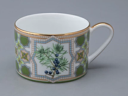 Чашка с блюдцем 250 мл в подарочной упаковке форма Соло рисунок Можжевельник ароматный, арт. 81.33953.00.1 Чашка с блюдцем 250 мл в подарочной упаковке форма Соло рисунок Можжевельник ароматный, арт. 81.33953.00.1