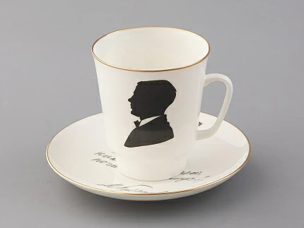 Чашка с блюдцем 165 мл форма Майская рисунок Русские писатели Булгаков, арт. 81.33387.00.1 Чашка с блюдцем 165 мл форма Майская рисунок Русские писатели Булгаков, арт. 81.33387.00.1